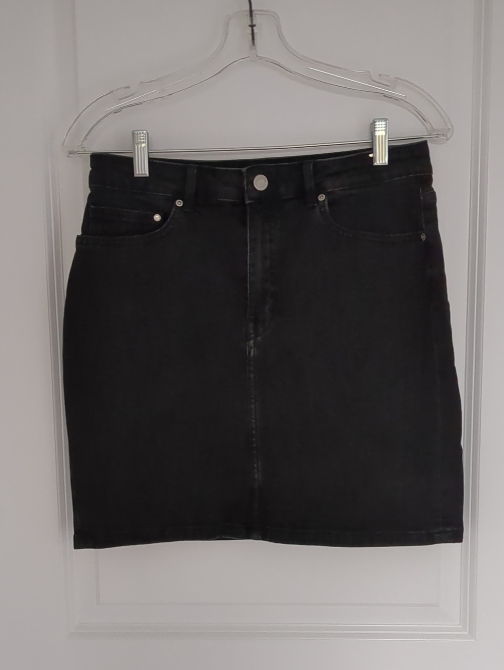 H&M Black Denim Mini Skirt